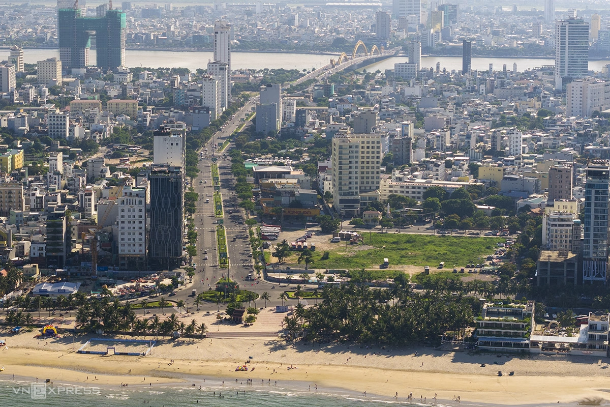 da-nang-lap-hoi-dong-tu-van-ta-chinh-quoc-te-realnex-2