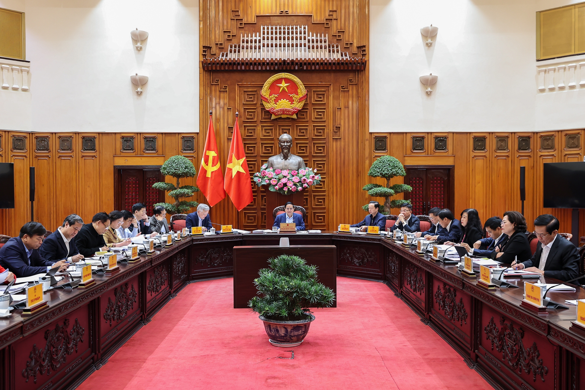 
viet-nam-du-kien-lap-khu-thuong-mai-tu-do-tai-3-thanh-pho-truc-thuoc-trung-uong-trong-nam realnex 2