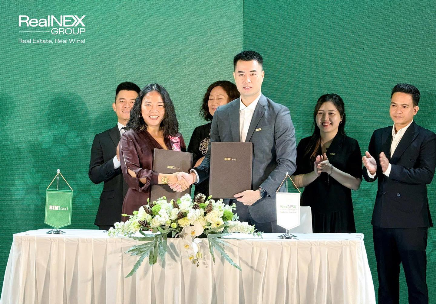REALNEX KHẲNG ĐỊNH VỊ THẾ TẠI ''AWESOME - HÀNH TRÌNH RỰC RỠ TOP 3 DẤU ẤN THANH XUÂN 5