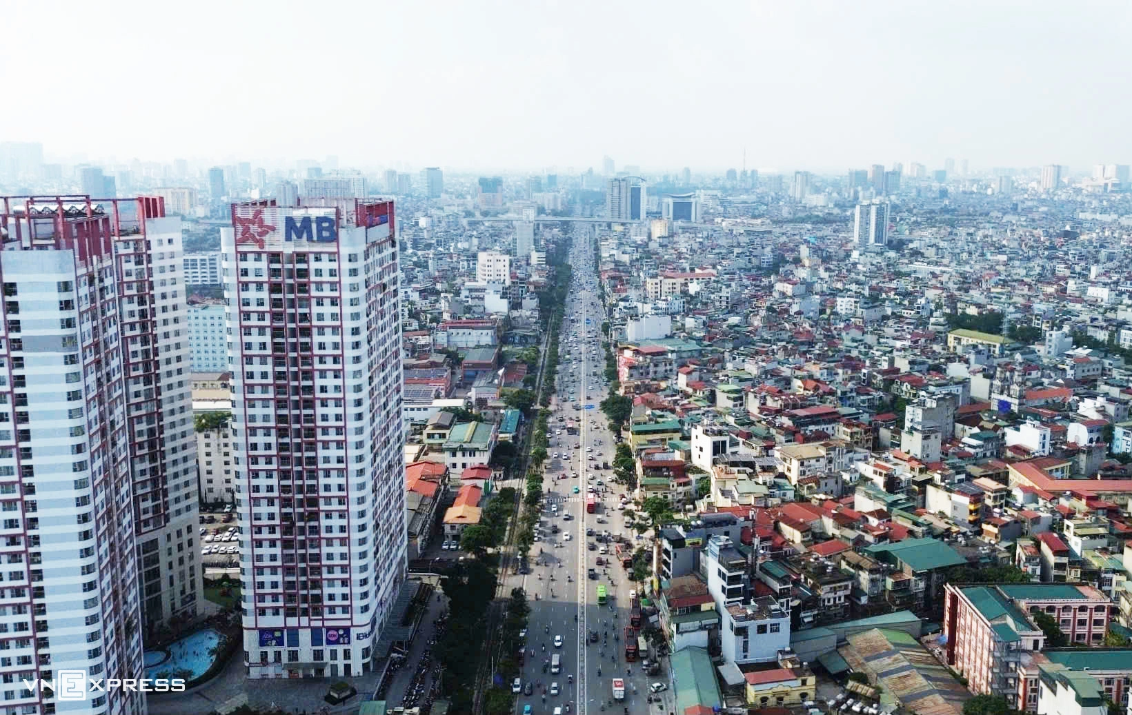 ha-noi-mo-rong-quoc-lo-1-len-10-lan-xe_realnex