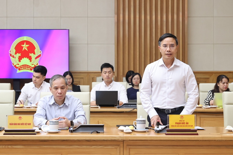 thu-tuong-le-minh-hung-lam-viec-voi-ngan-hang-nha-nuoc-viet-nam_realnex 