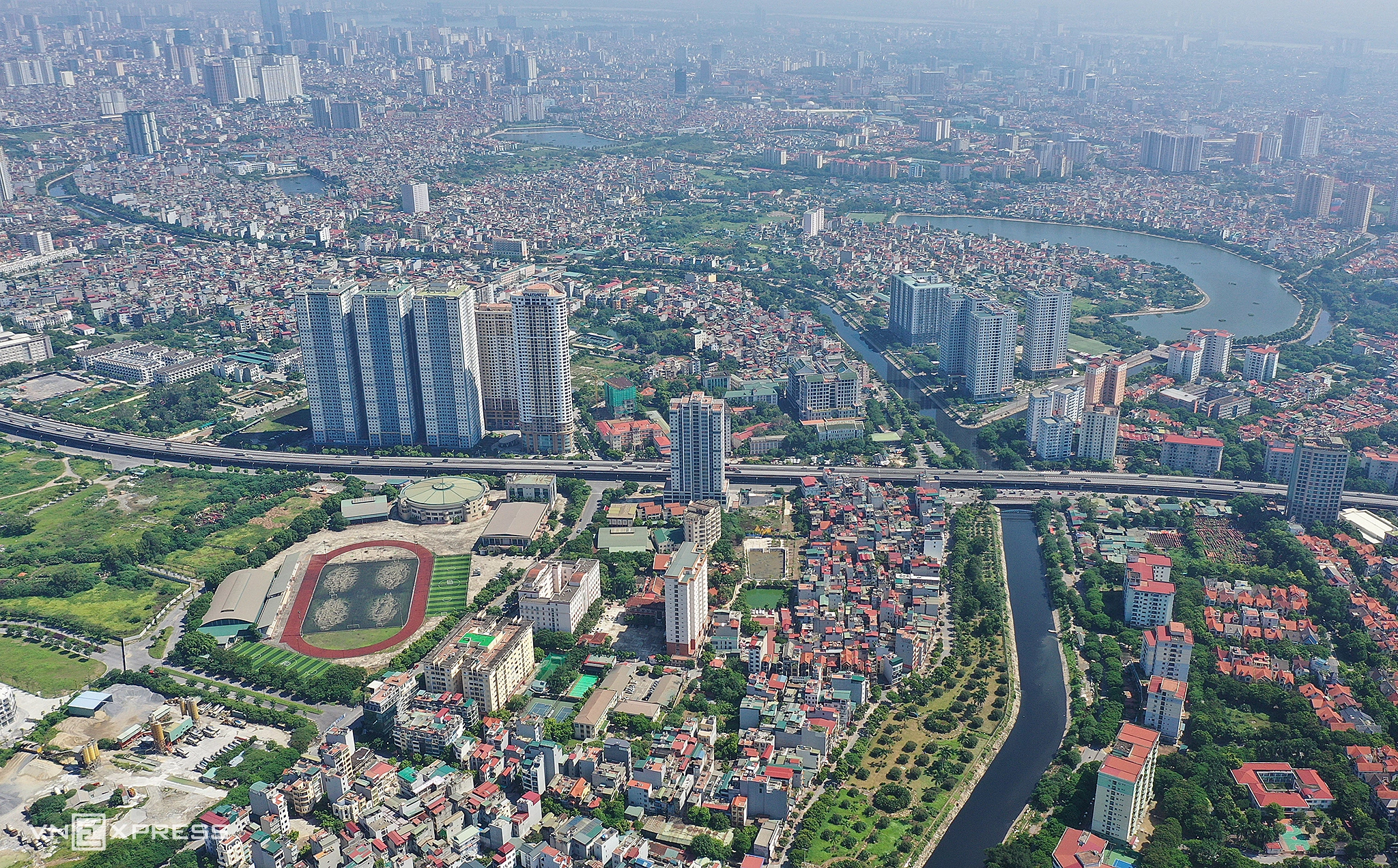 ha-noi-chuyen-doi-1-3-ha-dat-nong-nghiep-xay-nha-thuong-mai-realnex