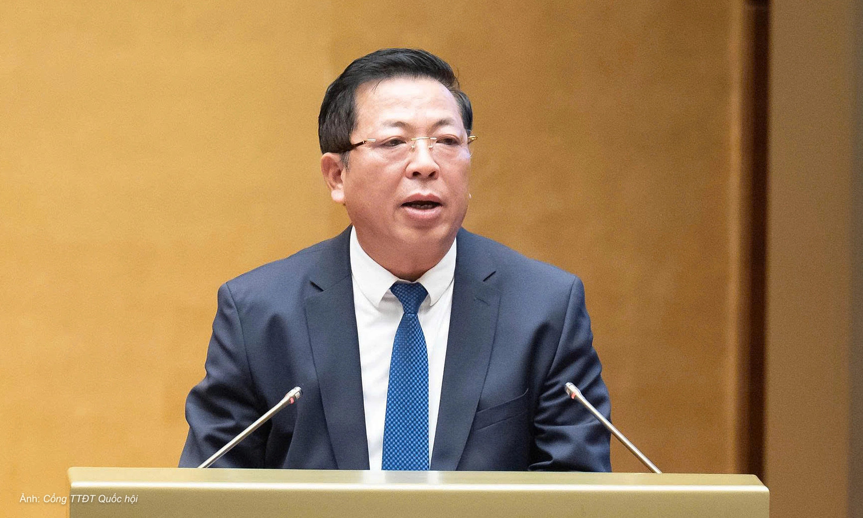 bo-truong-xay-dung-nha-xa-hoi-sau-5-nam-khong-duoc-ban-lai-theo-gia-thi-truong-realnex.