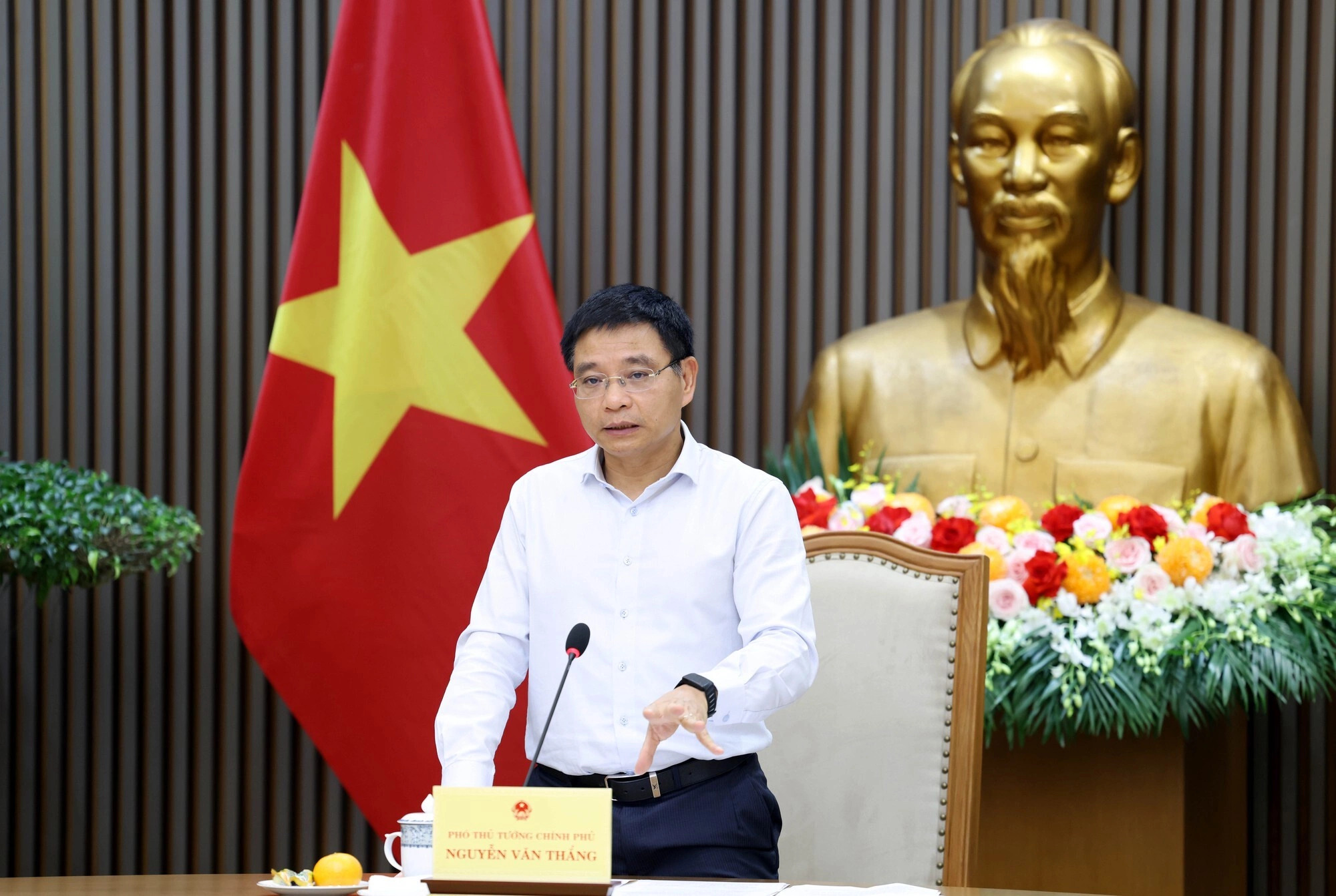 pho-thu-tuong-yeu-cau-giam-lai-suat-cho-vay-1-5-2-5-realnex